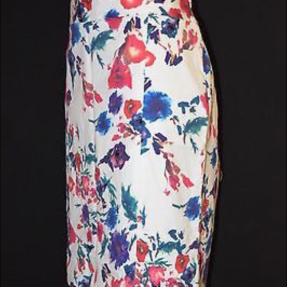 Foxcroft Multi color floral stretch skirt - Picture 4 of 7